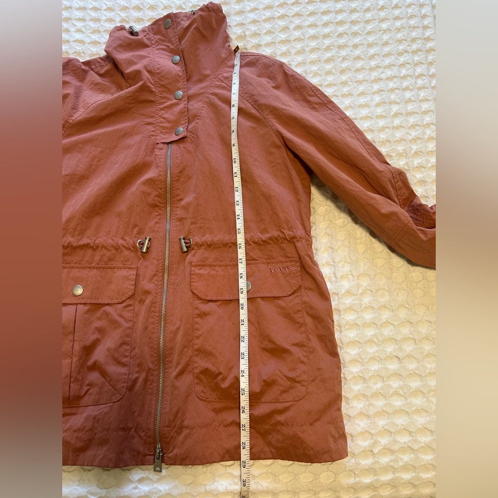 Levi’s Rusty Pink Lightweight Utility Jacket - Picture 12 of 13